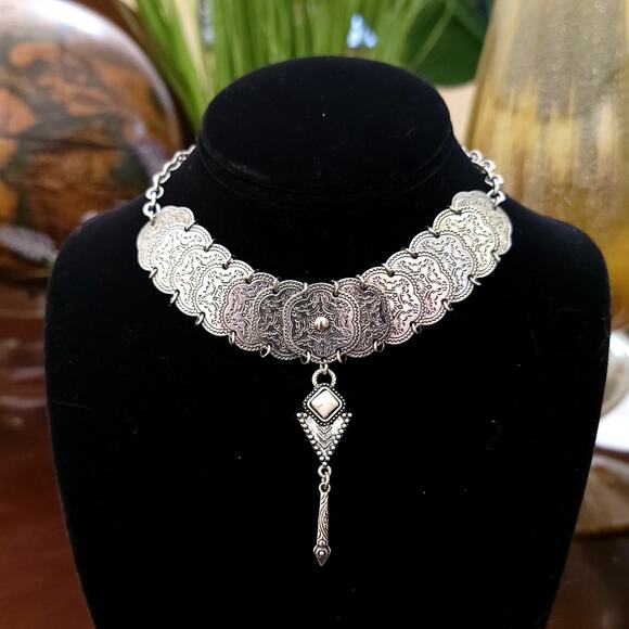 Vintage Silver Statement Choker Necklace Ornate Etched Plates with Pendant Drop - Picture 3 of 10